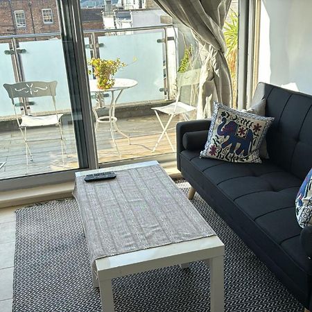 Bright And Airy Islington Apartment Londra Esterno foto